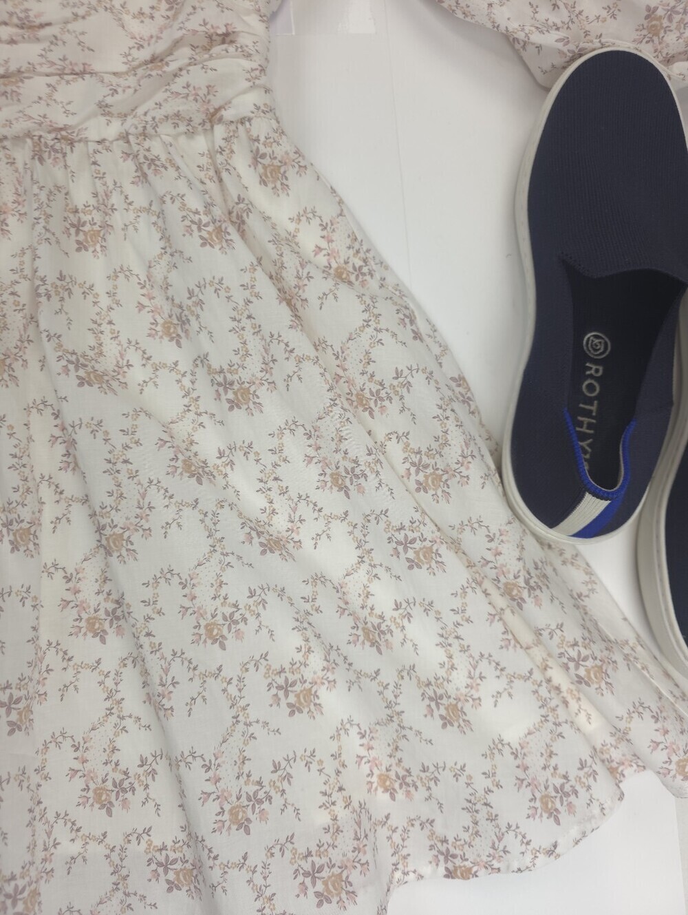 Olivacous White Floral Puff-Sleeve Dress Sz M - Picture 5 of 13